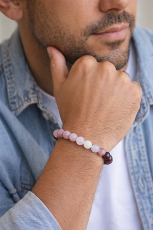 Love Spell Healing Crystal Bracelet for Men – Garnet, Strawberry Quartz, Rhodonite, Rose Quartz & Moonstone Beaded Energy Bracelet for Love & Attraction