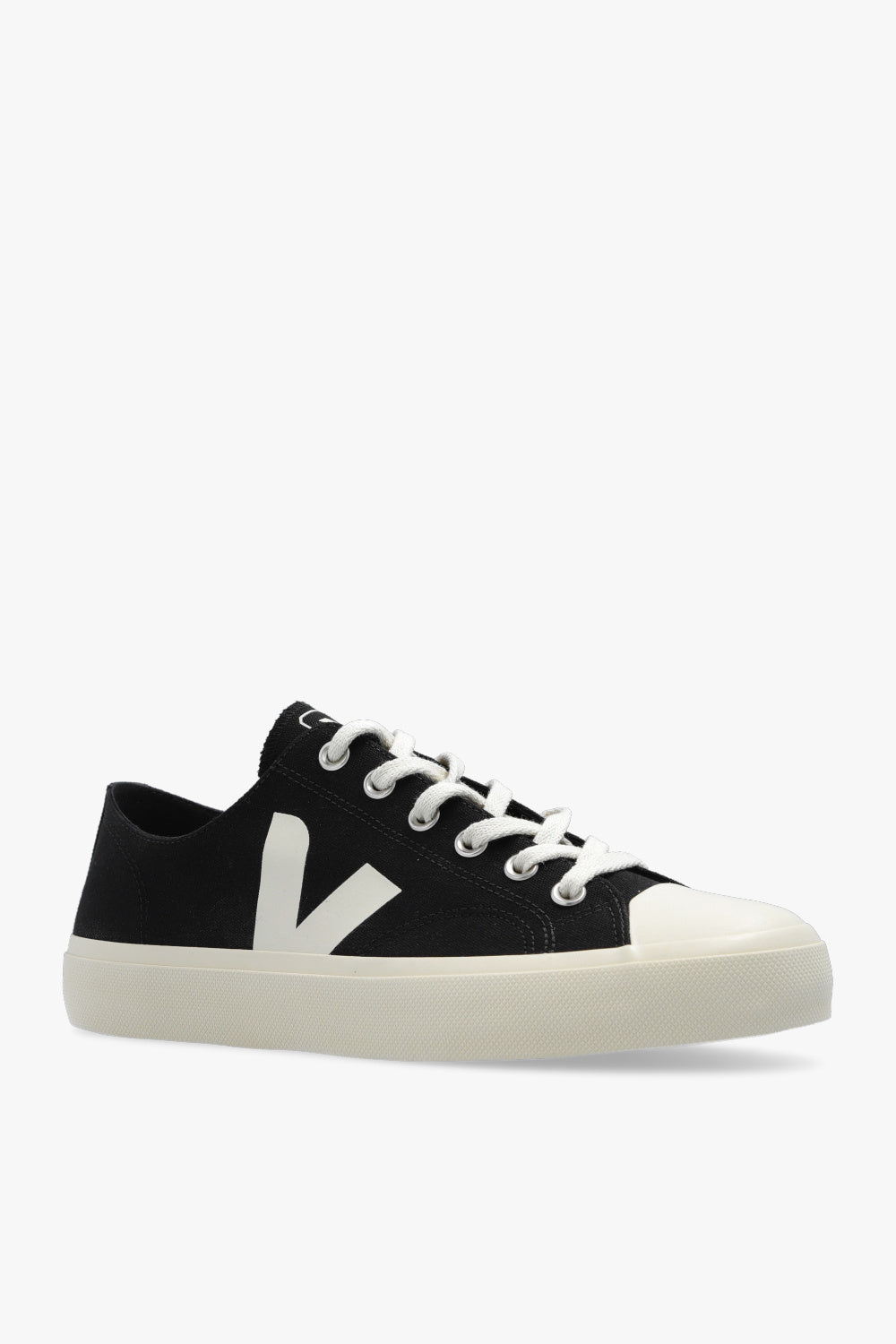 VEJA Men’s Sneakers – Trendy Street Style Shoes
