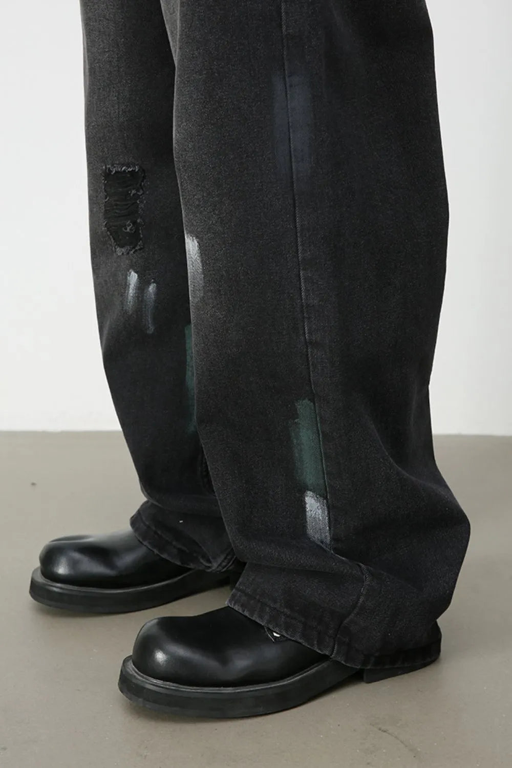 Men’s Distressed Paint Splatter Black Wide Leg DenimJeans